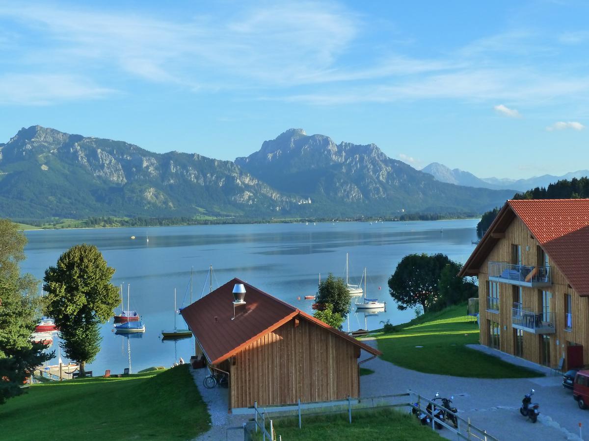 Seehotel Und Appartements Schnoeller Rieden am Forggensee Exterior photo