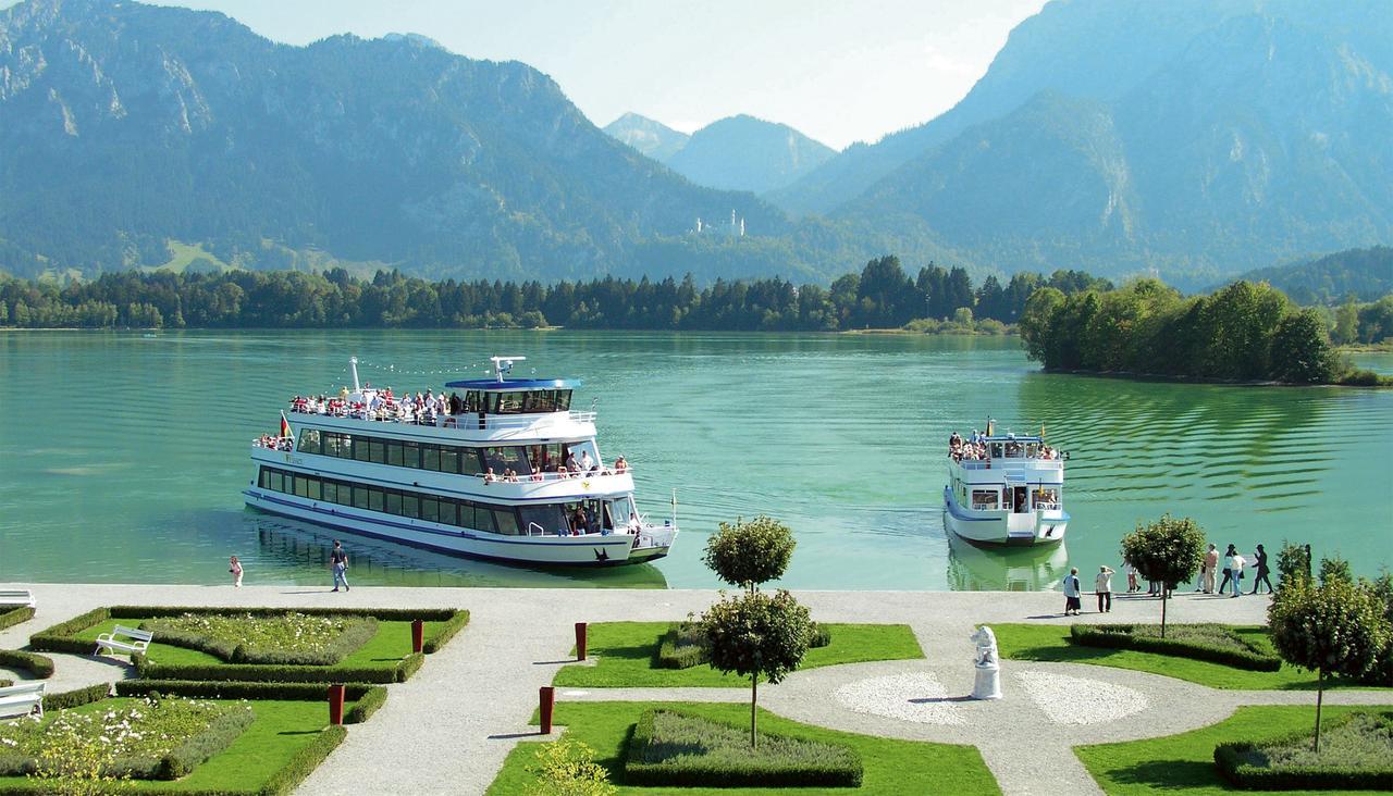 Seehotel Und Appartements Schnoeller Rieden am Forggensee Exterior photo